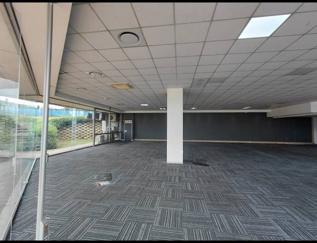 576M² RETAIL TO LET IN BRYANSTON